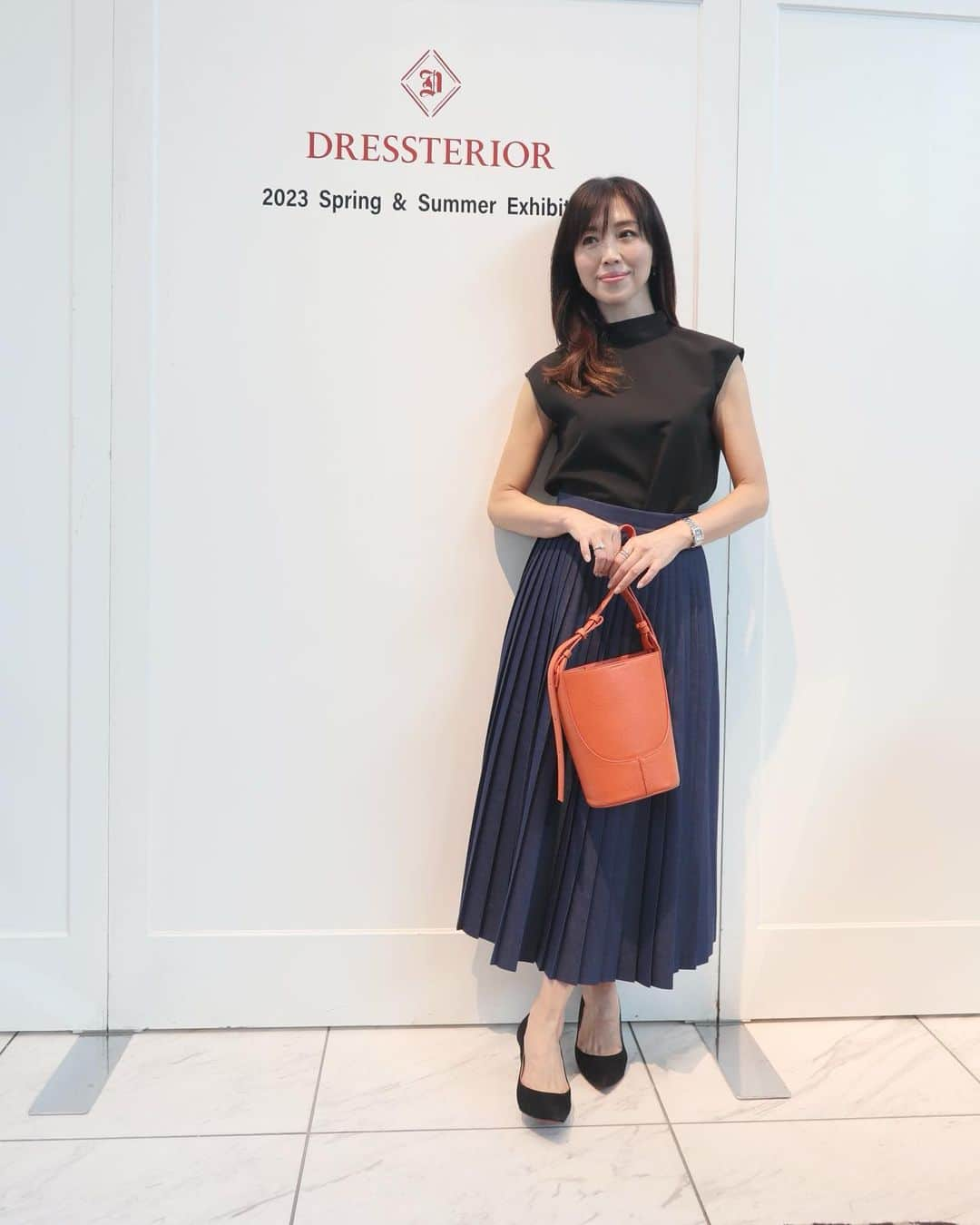 ImotoEtsuyo さんのインスタグラム写真 - (ImotoEtsuyo Instagram)「#DRESSTERIOR」 #ドレステリア23SS展示会へ 伺いました。  ＠dressterior_official ・ 春夏物ファッションは 見てるだけでワクワクしますね。 どれも素敵で目移りしました。  #ドレステリア #展示会 #ドレステリア23ss展示会  #fashion  #きれいめコーデ」11月11日 15時57分 - bisuhada