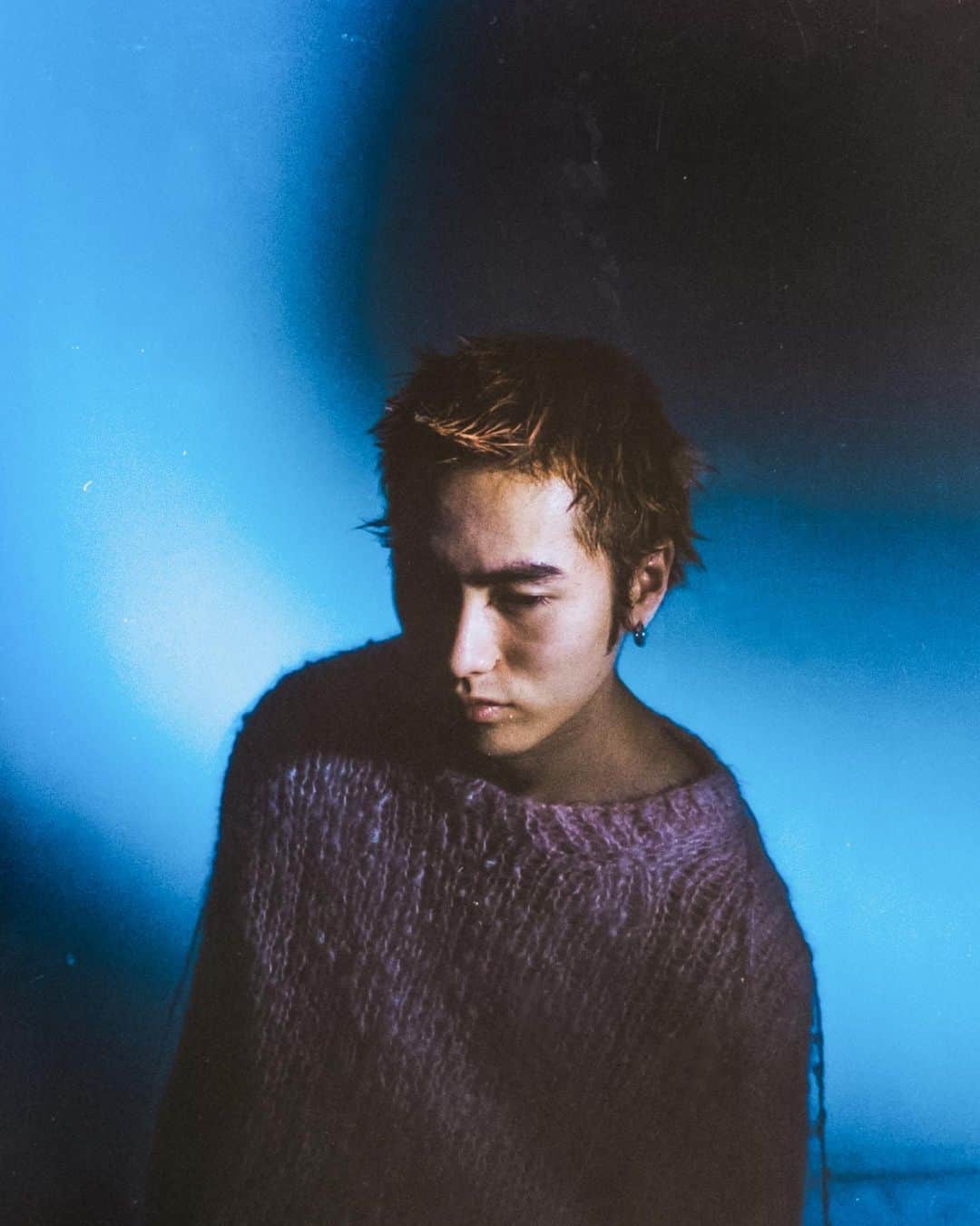 泉大智のインスタグラム：「ZINE  @iwamoto_koichiro  @gara_inc._  @shinyatokita_stylist」