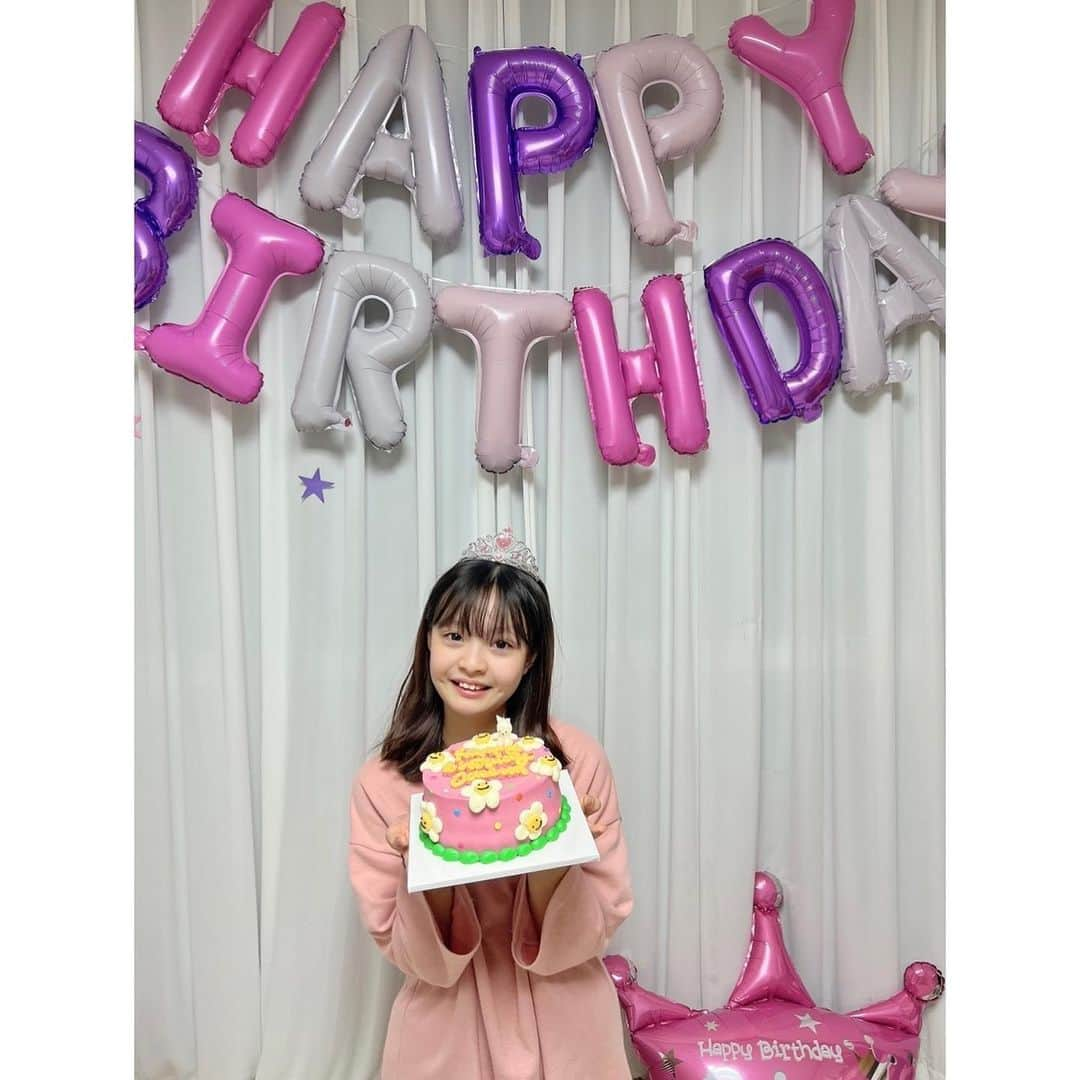 ジェウンさんのインスタグラム写真 - (ジェウンInstagram)「#happybirthday 🎂 소중한 나의 재은이 12살 생일 축하합니다♥️  . . #잰 #재은#12살생일#생일축하해#k장녀」11月11日 10時54分 - jaen_mom