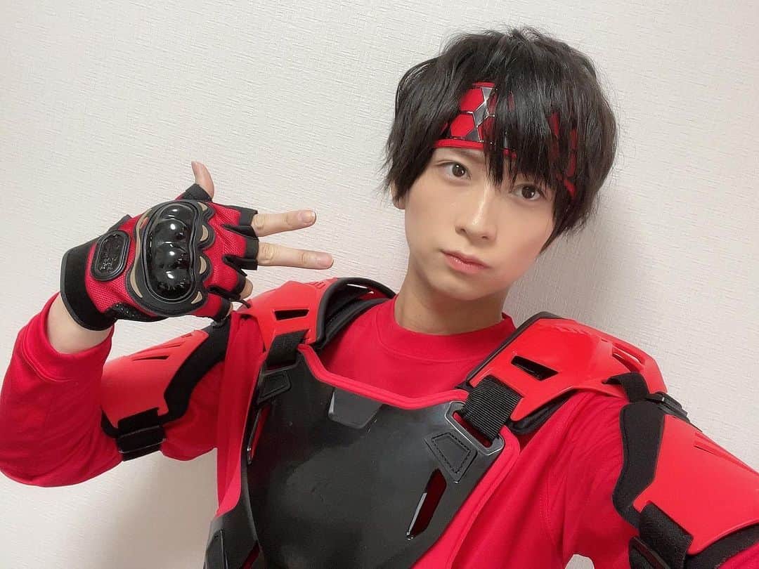 のインスタグラム：「来週19日（土)15:00-放送の 日テレ「陣JIN -陣地争奪バトル-」 に出演します✨ こういう格好をしてひたすらに走り回ってきました🏃‍♂️ ぜひ観てみてくださいね☺️  https://www.ntv.co.jp/jin/」