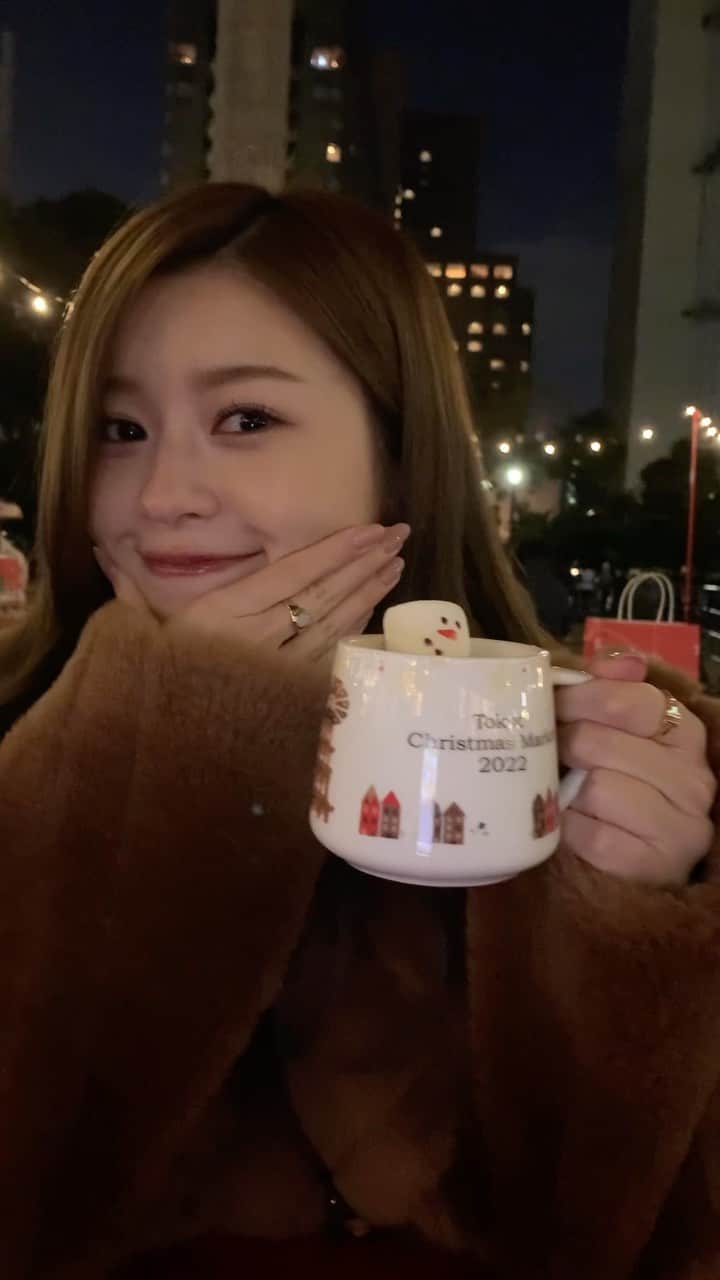 石崎日梨のインスタグラム：「2年ぶりのChristmasMarket⛄️🎄」