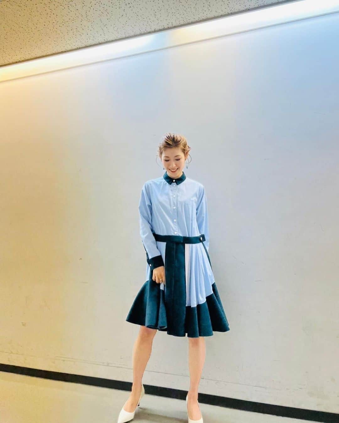 瀧本美織のインスタグラム：「ミキプルーンイベント@名古屋 ありがとうございました！ あたたかく迎えてくださり感謝です✨  earrings  @sharoy_ma ring  @roughntumble_mine @plafu77  指輪の新しい見せ方を発見😀  大好きな、でも何年ぶりだろう！ 味仙へ❤️‍🔥 辛過ぎたぁ〜けどおいしかった😋 年々、ビールが好きになります🍻   #ミキプルーン」