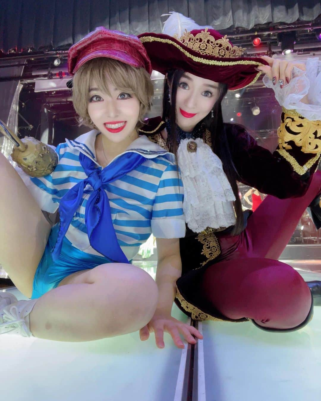 藤川菜緒のインスタグラム：「浅草ロック座『夢音　Dream On』2nd  4景コンビ🏴‍☠️ 偉大なるボクの船長🪝❤️  前世から知ってる気がする…😌🌹  今回も沙羅姐さんの背中を走って追いかけてます🤣💓ご一緒でボクとっても嬉しい！リスペクトが止まらないです🥹✨  #浅草ロック座　#ロック座　#踊り子　#ストリップ　#浅草　#浅草六区　#ステージ　#stage #スミー　#船長　#dreamon」