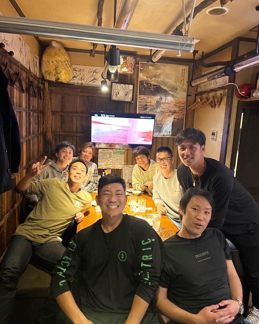 木村文紀さんのインスタグラム写真 - (木村文紀Instagram)「またみんなで集まろう！  #同級生 #最高の仲間 #立川 #秋山翔吾 #増田達至 #大石達也 #高橋朋己 #林崎遼 #宮田和希 #新井くん #木村文紀  #てっしんの皆さん」12月10日 14時54分 - fumikazu_kimura9