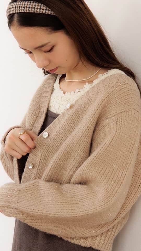 のインスタグラム：「@flower_yagi  @flower_maruyama  27:00〜 warm bloom skirt bright rib knit fluff puff cardigan fluffy coat  21:00〜 fluff check skirt flavor knit sweetie collar coat  17:00〜 heart knit warm button skirt classical pearl necklace mild check coat  11:00〜 sweet tweed bustier crystal turtle knit noble denim pants  7:00〜 tweed cami onepiece bright rib knit fluffy fur blouson」