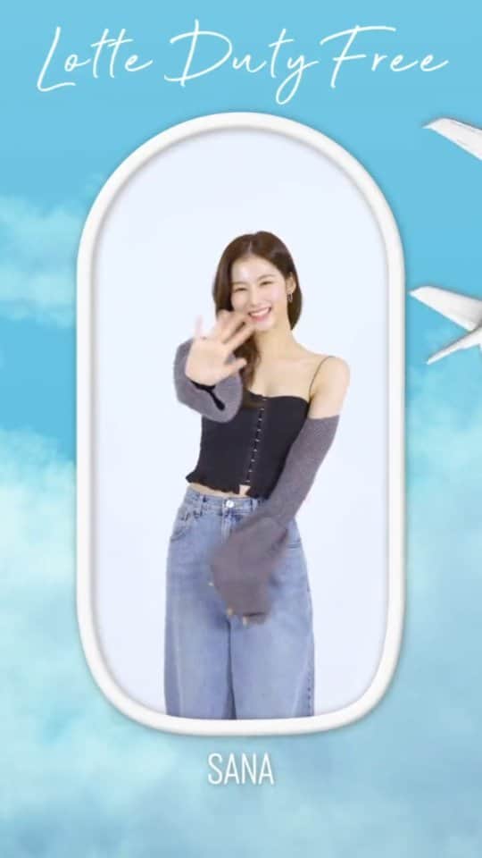 サナのインスタグラム：「TWICE x Lotte Duty Free ーーーーーーーーーー Follow > @sana.twice.kr < . @m.by__sana @twicetagram #TWICE#트와이스#ONCE#Sana#사나 #Nayeon#나연#Jeongyeon#정연#Momo#모모#Jihyo#지효#Mina#미나#Dahyun#다현#Chaeyoung#채영#Tzuyu#쯔위」
