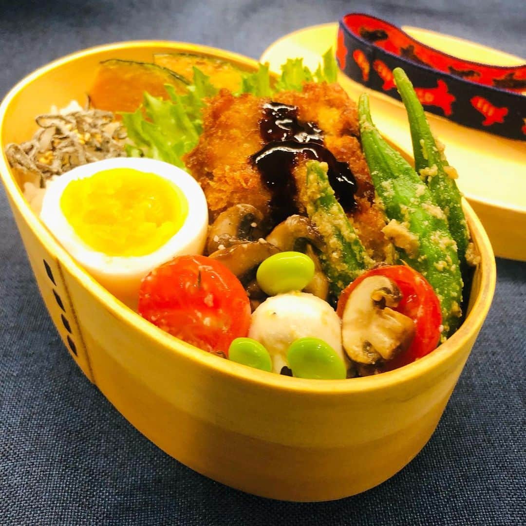 外村久美子さんのインスタグラム写真 - (外村久美子Instagram)「・ おはようございます！ 今年のお弁当もあと少し🤏✨ 今日も元気にいってらっしゃ〜い👋」12月7日 6時41分 - kummy153