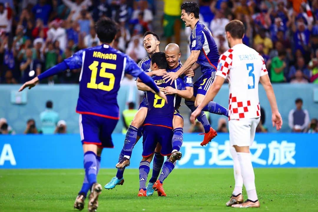 前田大然さんのインスタグラム写真 - (前田大然Instagram)「💙🤍 初めてのW杯。 これまで出会った方々、所属したチーム、家族、ファン、サポーター、沢山のサポートがあったからこそこの舞台に立てました。 四年後。必ずリベンジします。 沢山の応援本当にありがとうございました。 これからも宜しくお願いします。  #worldcup #2022 #qatar  #fifaworldcup2022  #daihyo #samuraiblue」12月7日 7時17分 - m_daizen0827