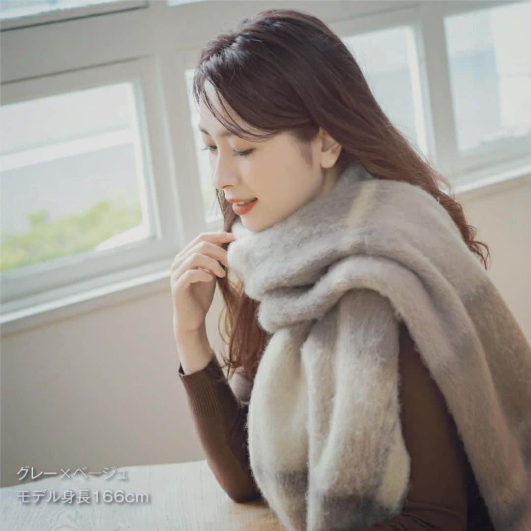 殿倉恵未さんのインスタグラム写真 - (殿倉恵未Instagram)「楽天スーパーSALEなう！！で、23時59分まで50%オフを開催しているみたいです😀お得すぎる、、🧣  もう最近凄く凄く寒すぎるので是非この機会にカシミヤマフラーデビューしてみましょう😍 ・ #gobi#マフラー#カシミヤストール#冬#冬苦手#防寒具必須#防寒具#medel#撮影#photograph#winter#xmas」12月6日 22時40分 - megumi_tonokura722