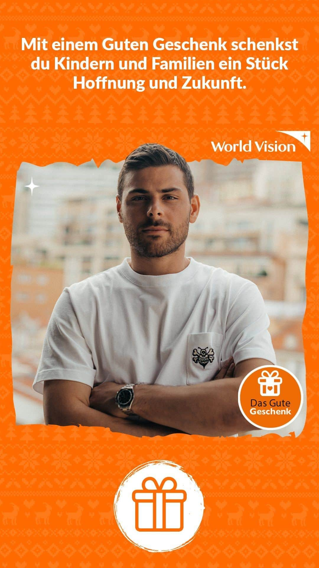 ケヴィン・フォラントのインスタグラム：「14.000 qm – das sind ungefähr 2 Fußballfelder – so viel Saatgut werden Fußballprofi Kevin und World Vision gemeinsam anbauen 🧡 Das gespendete Saatgut kommt unter anderem den Menschen in Bangladesch zugute, denn dort leben knapp 42 Prozent der Bevölkerung unter der Armutsgrenze. 🇧🇩  Mit dem „Guten Geschenk“ will Kevin der dortigen Ernährungsunsicherheit entgegenwirken.  Möchtest Du zu Weihnachten auch Gutes tun oder sinnvoll schenken? Zum Beispiel Saatgut 🌾, Wasserfilter 💧 oder Lernmaterial 📚 für bedürftige Kinder? Dann lass dich inspirieren von den Guten Geschenken von World Vision 👉🏼 Link in der Bio.   https://www.worldvision.de/spenden/sinnvolles-schenken/xmas-saatgut  #worldvision #DasGuteGeschenk #sinnvollegeschenke #sinnvollschenken」