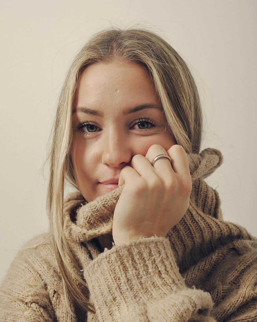 Sophia JUNKのインスタグラム：「❄️☃️🌨️ #december #colddays #lastmonthoftheyear #letsgetitstarted Foto by @christofhenninger」