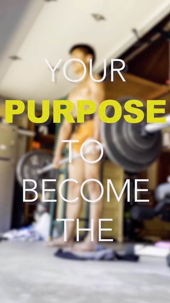 ダニエル・アエンのインスタグラム：「How do you learn good work ethics when you’re born from entitlement? How do you learn survival skills when you’ve never been in survival mode?  Be willing to step into the fire of uncomfortableness. 🔥🔥🔥🔥🔥🔥🔥🔥🔥🔥🔥🔥🔥🔥🔥🔥🔥 I’m finally understanding the immigrant mentality is the reason why America is so ‘great’. When your future looks brighter than your past, the future not only pulls you, your past pushes you to be better. Not everyone can make out of rock bottom. But those who do, you’re built different 😤 Shout outs to the hustlers out there grinding everyday for their dreams and to make it through the month. I feel you and I respect you. You got this.」