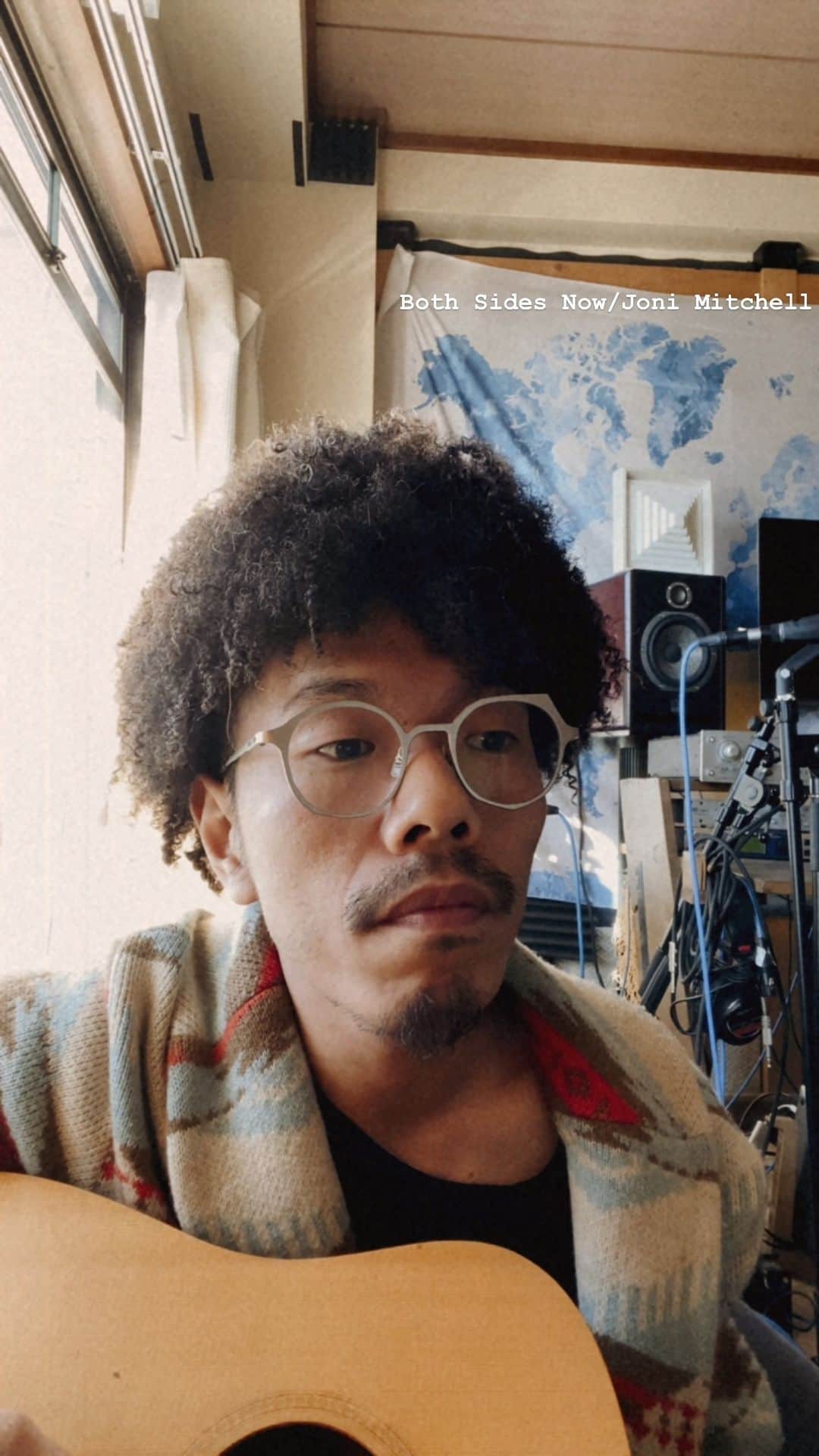 モリシーのインスタグラム：「mic check & morning vibes.」