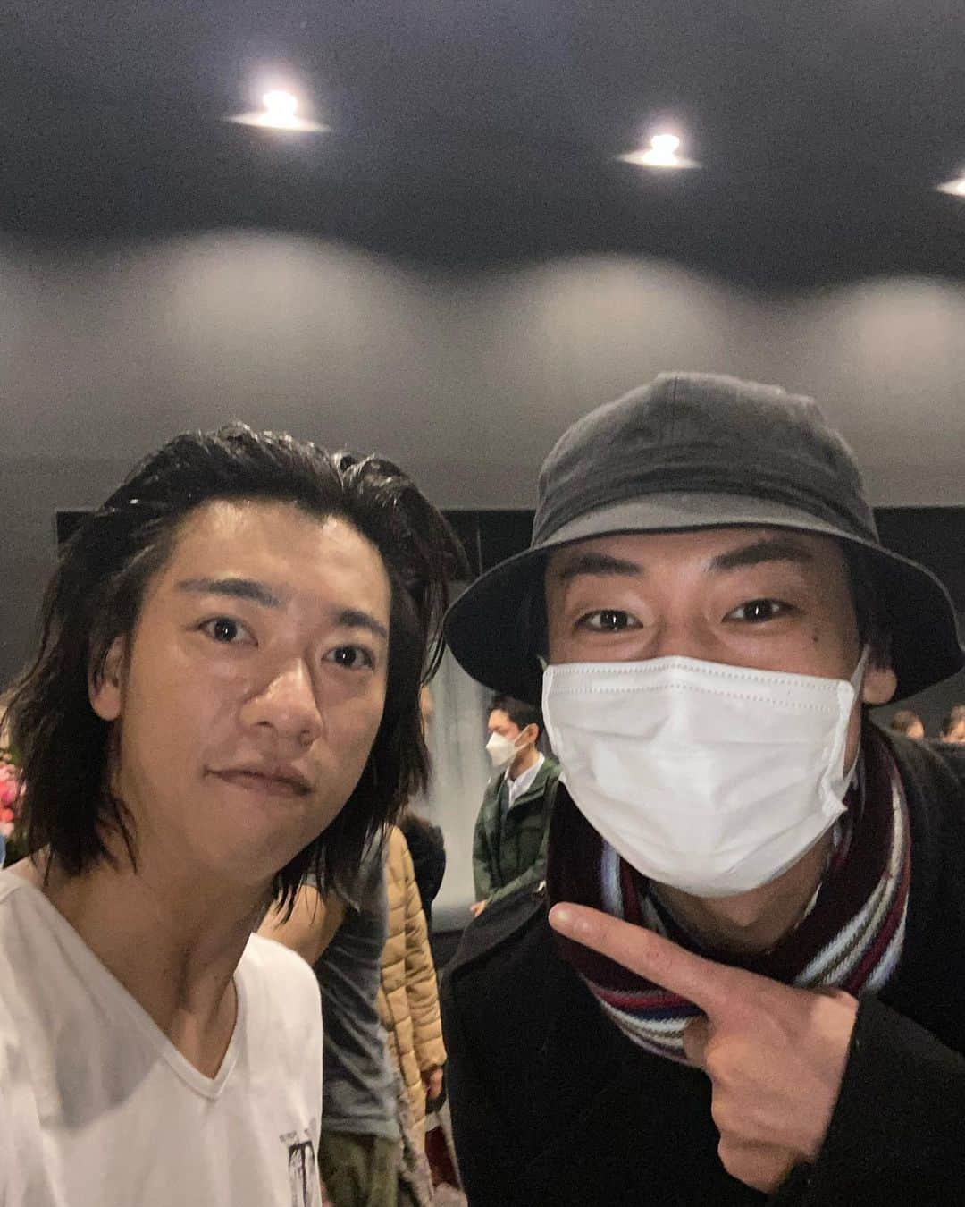 小林宏一のインスタグラム：「誠治さんが見に来てくれました😭💕 今日は千秋楽！ 思いっきり楽しみます💪 #福士誠治」