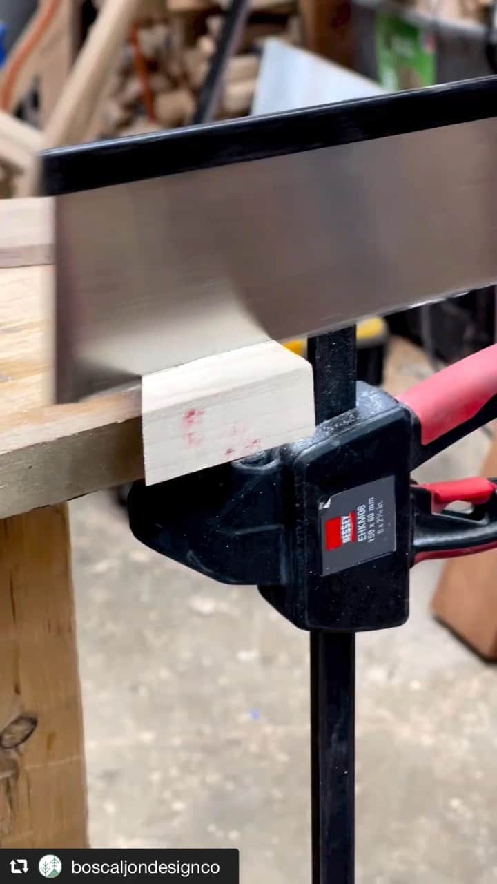 のインスタグラム：「Thanks for choosing the SUIZAN Dozuki saw 6"! We are happy to be a part of your wonderful creations with our products😊🙌 ⁡ Repost📸 @boscaljondesignco We like to use hand tools because they are faster than power tools.  . . . . . . . . #woodworking #woodworkingcommunity #woodworkinglove #woodworkersofinstagram #woodworkertools #woodworkingskills #woodworkingproject #woodworkinglife #handtoolsrule #handtools #handtoolsonly #handtoolwoodworking #woodworkforall ⁡ #suizan #suizanjapan #japanesesaw #japanesesaws #japanesetool #japanesetools #craftsman #craftsmanship #handsaw #pullsaw #dozuki #dovetail #woodwork #woodworker #woodworkers #woodworkingtools #diy」