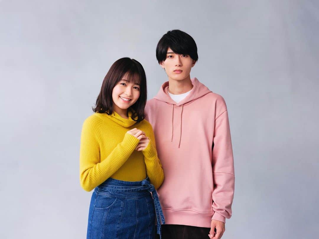 久間田琳加のインスタグラム：「TBSドラマストリーム「ブラザー・トラップ」主人公の大学生・立花あかりとして出演します！  過去の失恋が原因で恋愛から遠ざかっていたあかりは、 同じ大学の年下男子・和泉と出会い徐々に惹かれていきますが、、、 なんと和泉くんは元カレの弟で、、、三角関係に発展、、！ いろんな感情が重なり合う、ドキドキのラブストーリー🫶🏻 2023年1月24日(火)スタートです！ Paravi U-NEXTでは2023年1月17日(火)正午から先行配信！  あかりの優しさ、まっすぐさに背中を押されながら撮影しています☺️ ぜひご覧ください！！ #ブラザートラップ #TBS #ドラマストリーム @tbs_drama_stream」