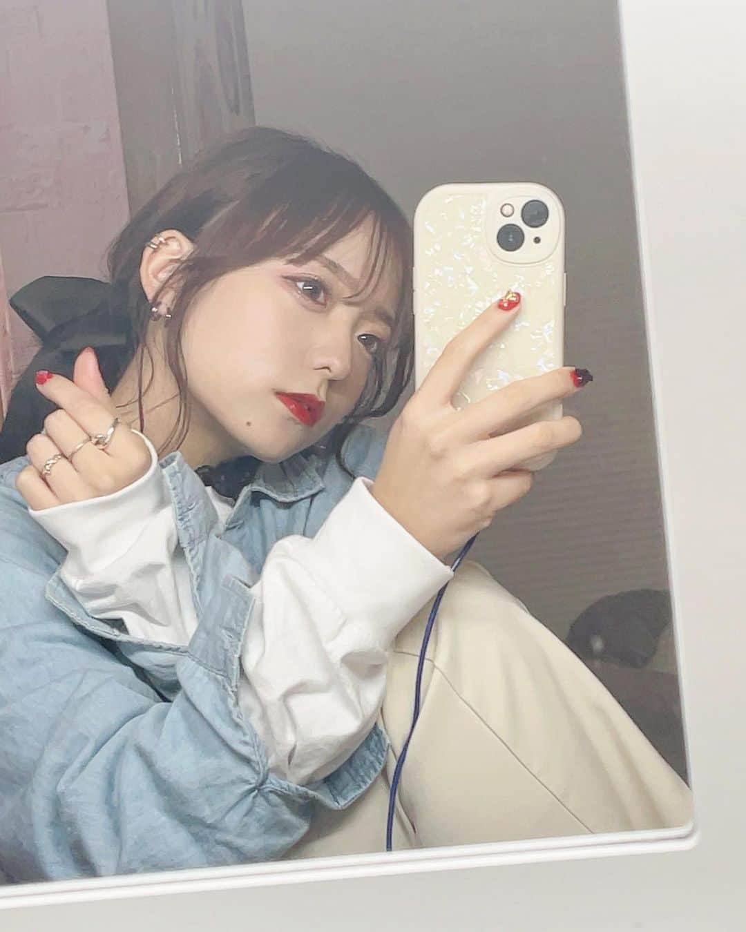 東城希亜のインスタグラム：「君もそこの貴方もそっちの僕もすきぴ (DDみたいな発言w) ♡ ♡ ♡ ♡ ♡ #雰囲気 #雰囲気好きな人いいね #美男美女と繋がりたい #좋아요 #좋아요반사 #좋아요그램 #좋아요환영 #좋아요테러 #좋아요꾹 #좋아요폭탄 #좋아요꾸욱 #팔로우 #팔로우환영 #팔로미 #팔로우미 #셀카  #셀카그램 #셀카스타그램 #셀피 #셀피그램 #셀스타그램 #셀끼꾼 #followme #いいね返し #鏡越し」