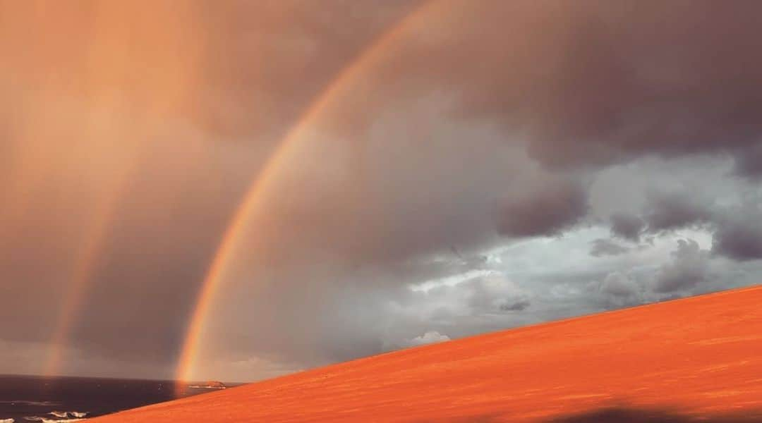 森山直太朗のインスタグラム：「砂浜で虹を見た。 　  #doublerainbow🌈🌈」