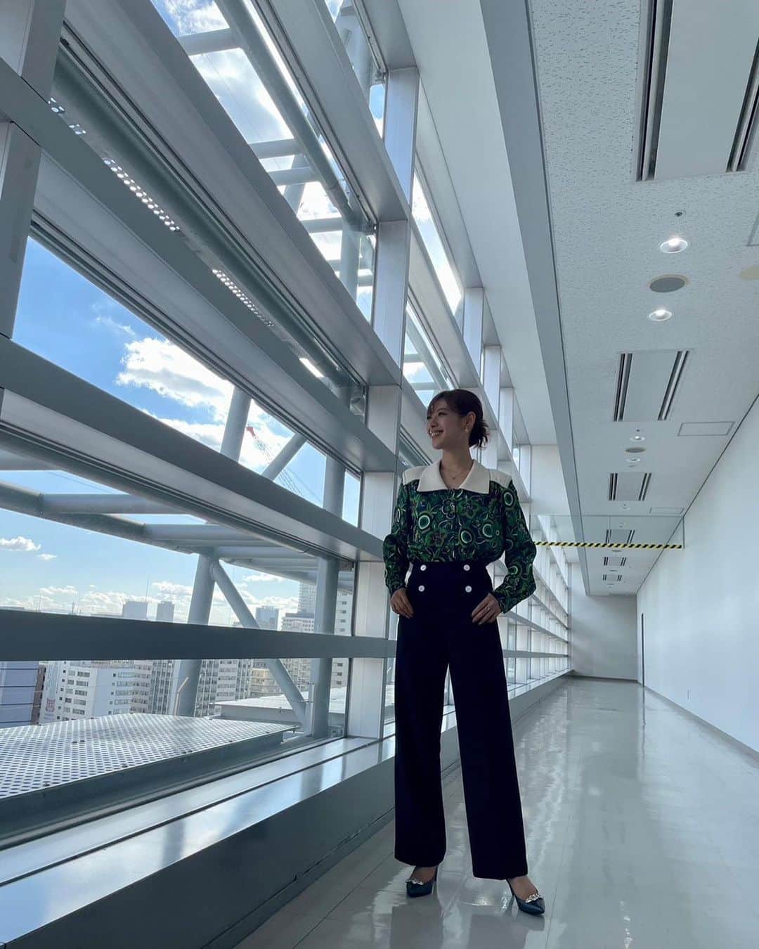 瀧本美織のインスタグラム：「ミキプルーンイベント@大阪 ありがとうございました！ 皆さんの笑顔が嬉しかったです😆  帰りにたこ焼き、ねぎ焼き食べれた😚  tops @tarajarmon_jp pants @jenne_official necklace @avatejp   #ミキプルーン」