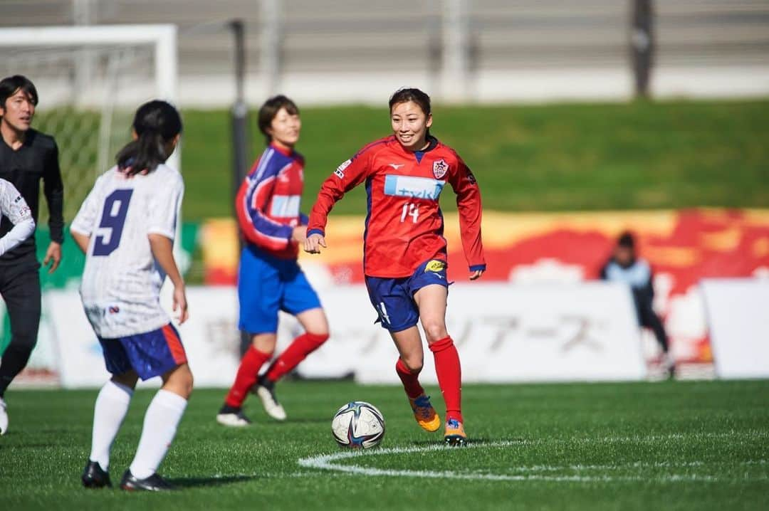 田中萌さんのインスタグラム写真 - (田中萌Instagram)「ノジマステラレジェンドマッチ⚽️🌟 2年ぶりのギオンスでプレーできる機会を頂けたこととても感謝しています☺️🙇‍♀️ レジェンドの方々と一緒サッカーできて嬉しかったです🥰🫶 たくさんの応援ありがとうございました☺️🙇‍♀️  #ノジマステラ神奈川相模原  #ノジマステラレジェンドマッチ #相模原ギオンスタジアム  #ロペス池さんらぶ🫶」12月8日 10時54分 - tanakamebae14