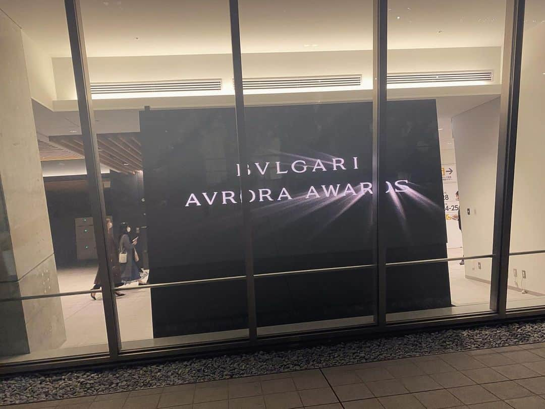 築山可奈さんのインスタグラム写真 - (築山可奈Instagram)「. れみちゃんと BVLGARI AVRORA AWARDに✨✨✨✨ 輝く女性に贈られる素敵な賞💎  華やかな世界に感化されました❤️  #bvlgari #avroraawards #お揃いのワンピース #華やかコーデ」12月8日 11時04分 - kana.tsukiyama