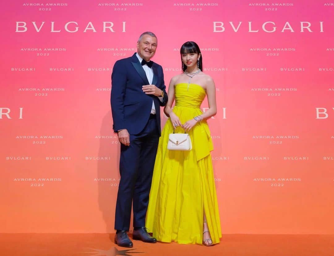 のインスタグラム：「@bulgari Aurora Award   創造力と知性そして才能に満ち溢れ、多くの人々にインスピレーションを与える女性へのアウローラアワード☺️ とてもインスパイアリングな皆様が輝いていて美しかったです💗  #avroraawards #inspiringwomen   Thank you to the team I love 💕  Makeup @nobukomakeup  Hair @kotaro_s.o.h  Styling @nagasawamika」