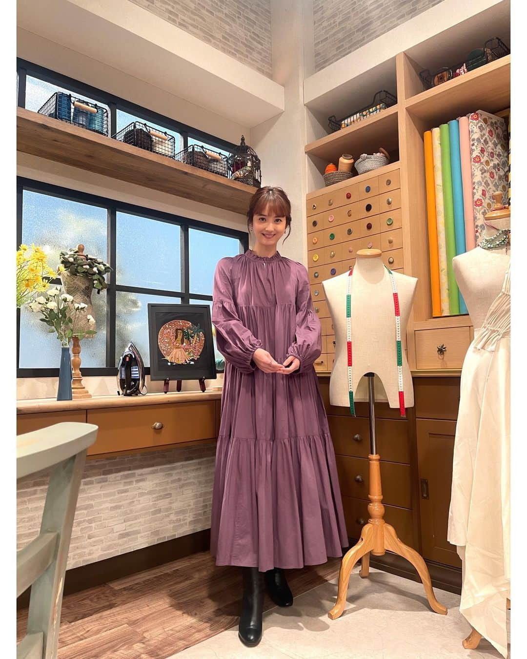 佐々木希さんのインスタグラム写真 - (佐々木希Instagram)「#すてきにハンドメイド 本日21時30分スタートです🌷 今回は「圧縮ウールで簡単! 手縫いのプルオーバー」です☺︎  accessory #mariha styling #天津亜紀 さん hair&makeup #高橋里帆 さん  #NHK #Eテレ」12月8日 20時17分 - nozomisasaki_official