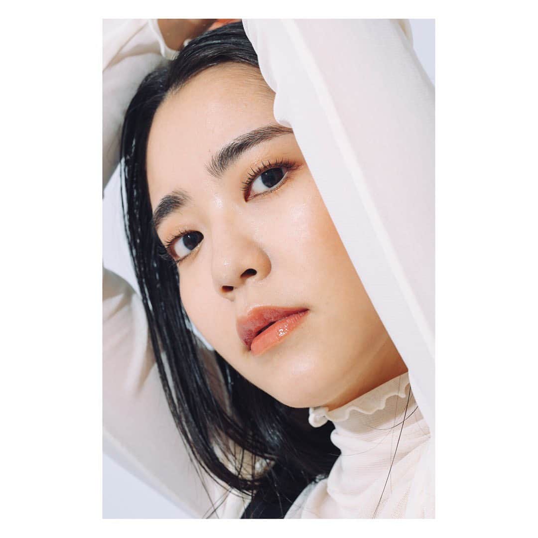 伴優香のインスタグラム：「🤍🤍🤍  📷@kenta.koishi  💄 @sakura.k.5  . . . #作品撮り #作品撮りモデル  #portrait #photography #photo #pic #ポートレート #被写体 #被写体になります  #ファインダー越しの私の世界 #東京写真部 #tokyo  #여배우 #演员 #肖像 #過去pic #載せられてなかったシリーズ  #黒髪ロング #髪型アレンジ #黒髪」