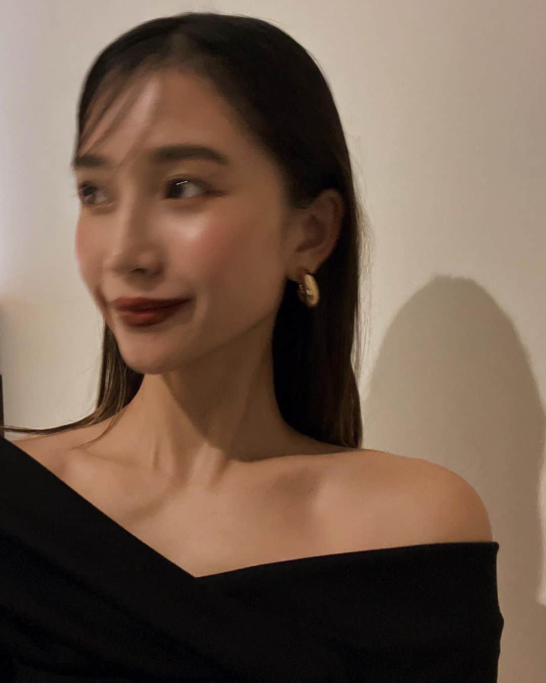 のインスタグラム：「💄🖤」