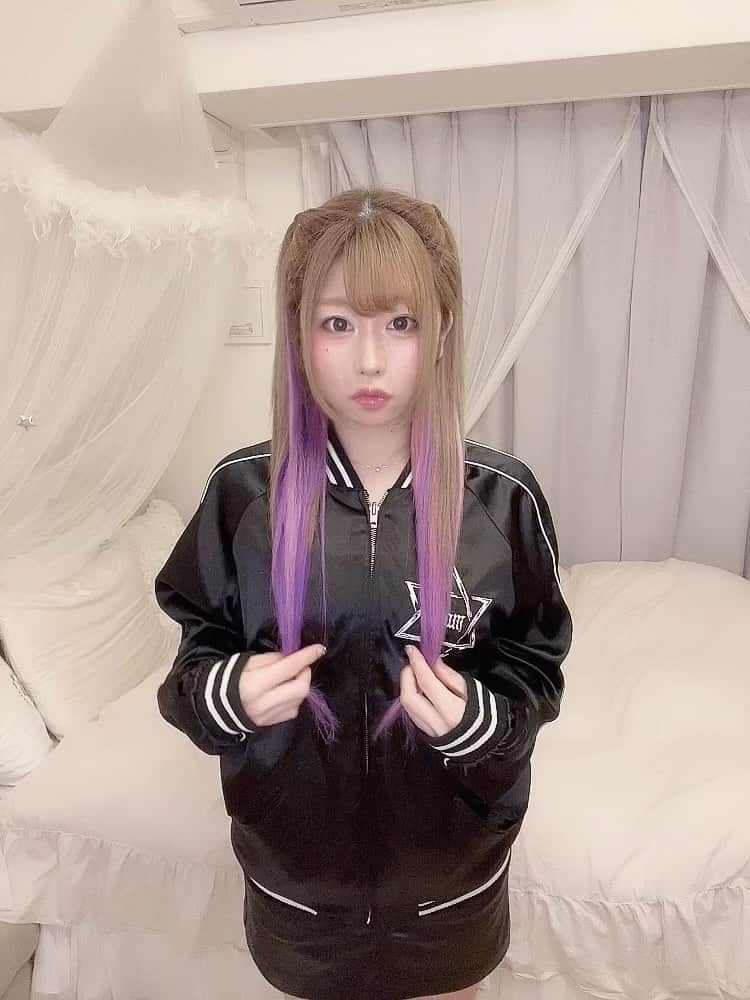 中野たむのインスタグラム：「#スカジャン #ハーフツイン」