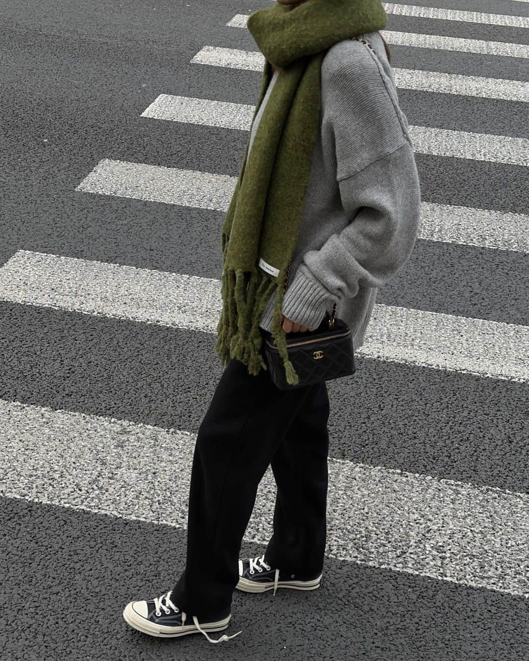 Weiweiさんのインスタグラム写真 - (WeiweiInstagram)「-」12月8日 22時46分 - stylebyvv_