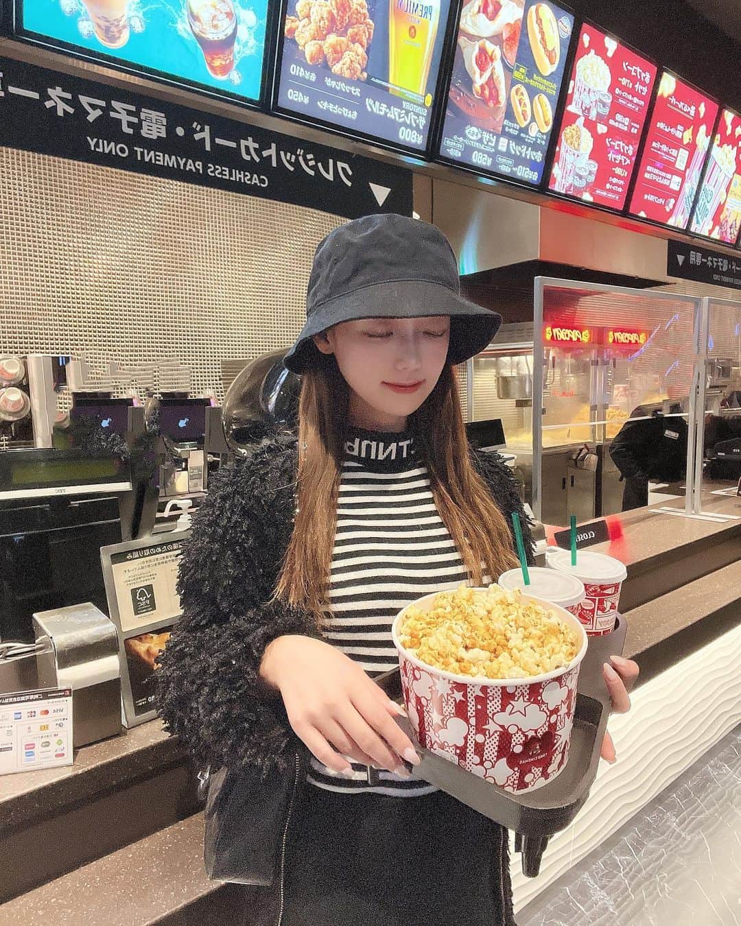 yuukachiさんのインスタグラム写真 - (yuukachiInstagram)「いつかの映画行った時の🍿🎬🎥すっぴん失礼します。」12月8日 22時58分 - yuuka_stagram