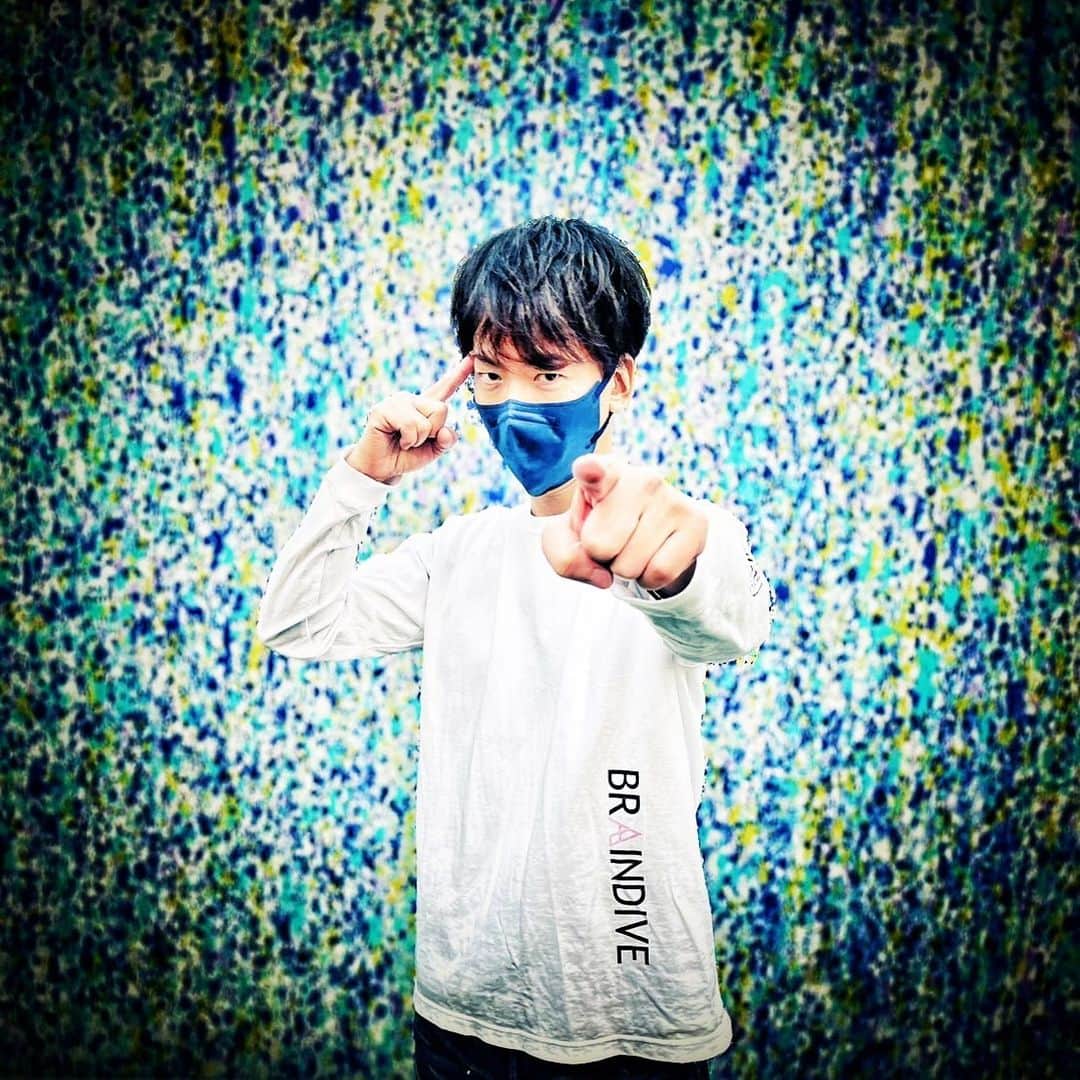 新子景視さんのインスタグラム写真 - (新子景視Instagram)「BRAIN DIVE 🧠⚡️」12月8日 23時36分 - atarashi_kun