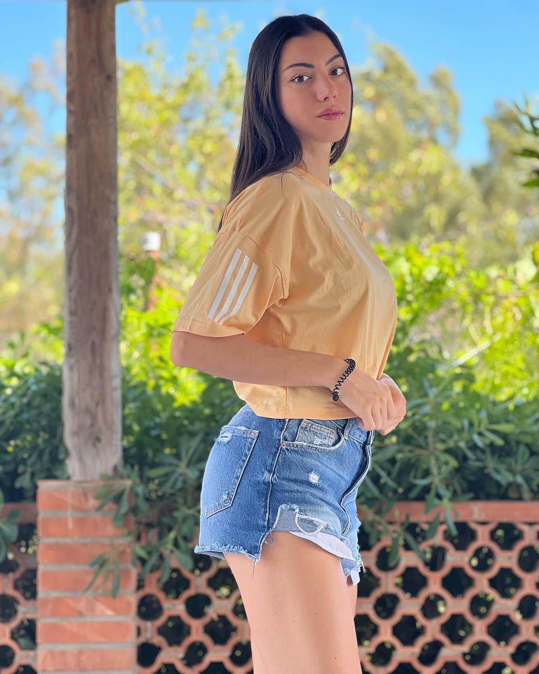 アレシア・パヴェーゼのインスタグラム：「Non oggi 🙃☀️#holydays」