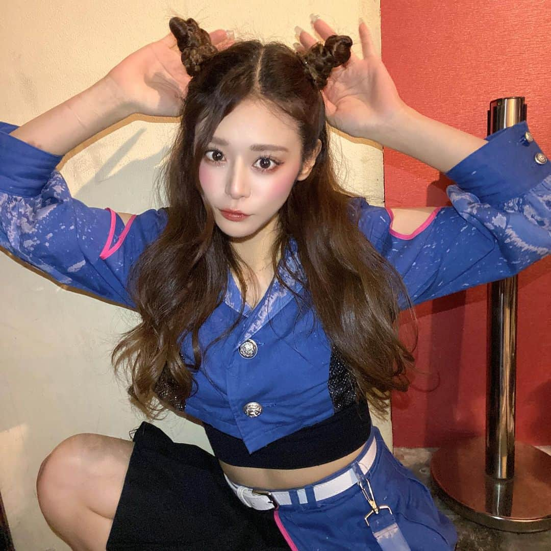 Raniさんのインスタグラム写真 - (RaniInstagram)「「ひれ伏せ人間！！ワシの名はパワー！」  パワーちゃん意識した髪型したの 努力!未来!٩(ˋ͈ᗨˊ͈)ｱ ﾋﾞｭﾃﾞｨﾌｫ ｽﾀｰ⭐️  #アイドル #idol #saigonobansan #最後の晩餐 #japan #japanese #happy #lucky #blue #hairstyle #hairmake #つのヘアー #power #chainsawman #power」12月9日 14時16分 - kou_aka_rani