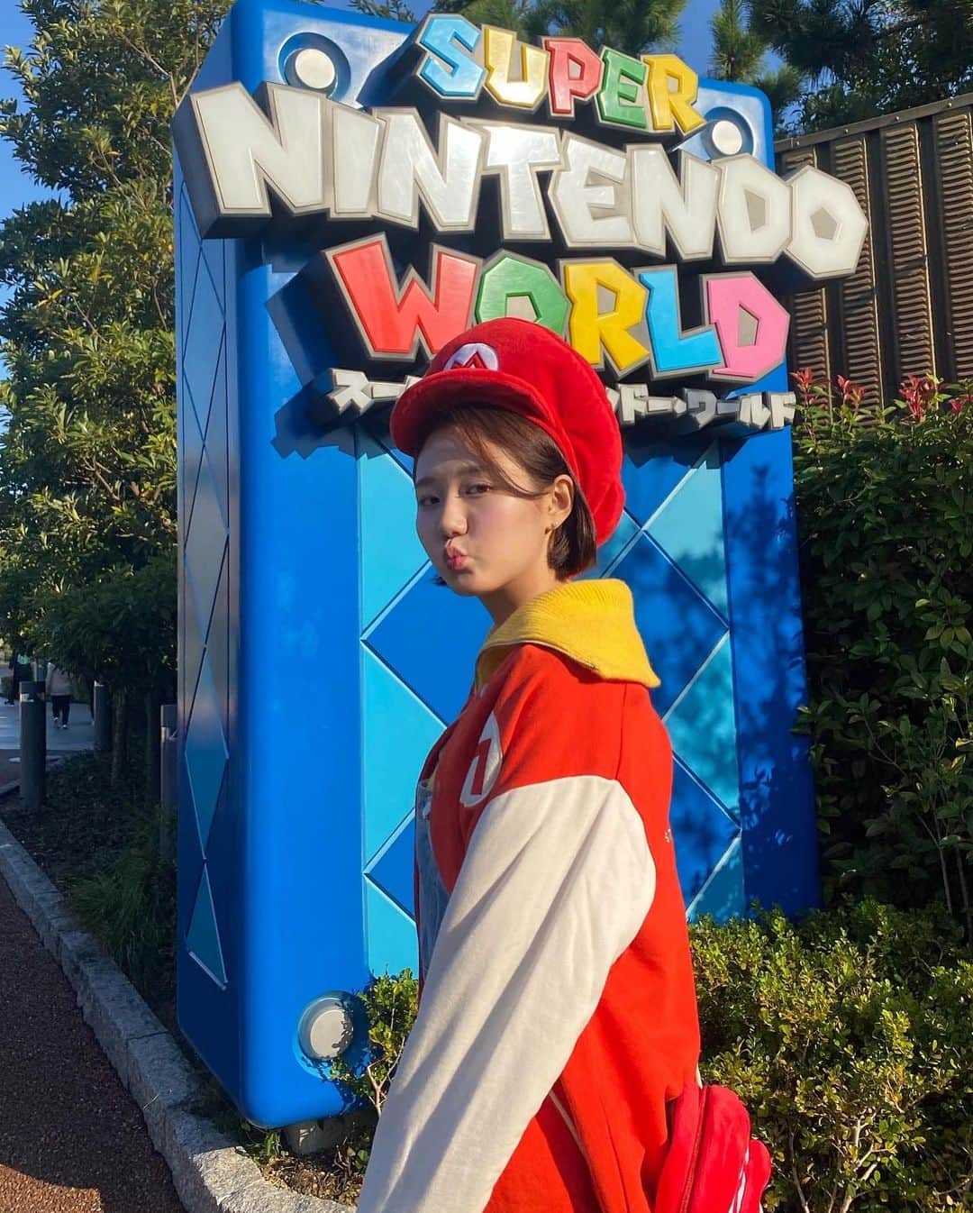 イ・サンファさんのインスタグラム写真 - (イ・サンファInstagram)「USJ🇯🇵🇰🇷🧡 with niece 김스카이랑 그리고 강나미두 #슈퍼마리오 #루이지 #미니언즈」12月9日 13時44分 - sanghwazz