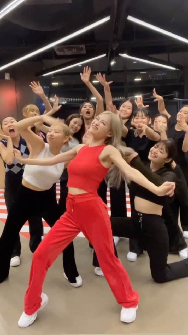 のインスタグラム：「❤️‍🔥🙌🏻 Singapore Vibe Here 🙌🏻❤️‍🔥」