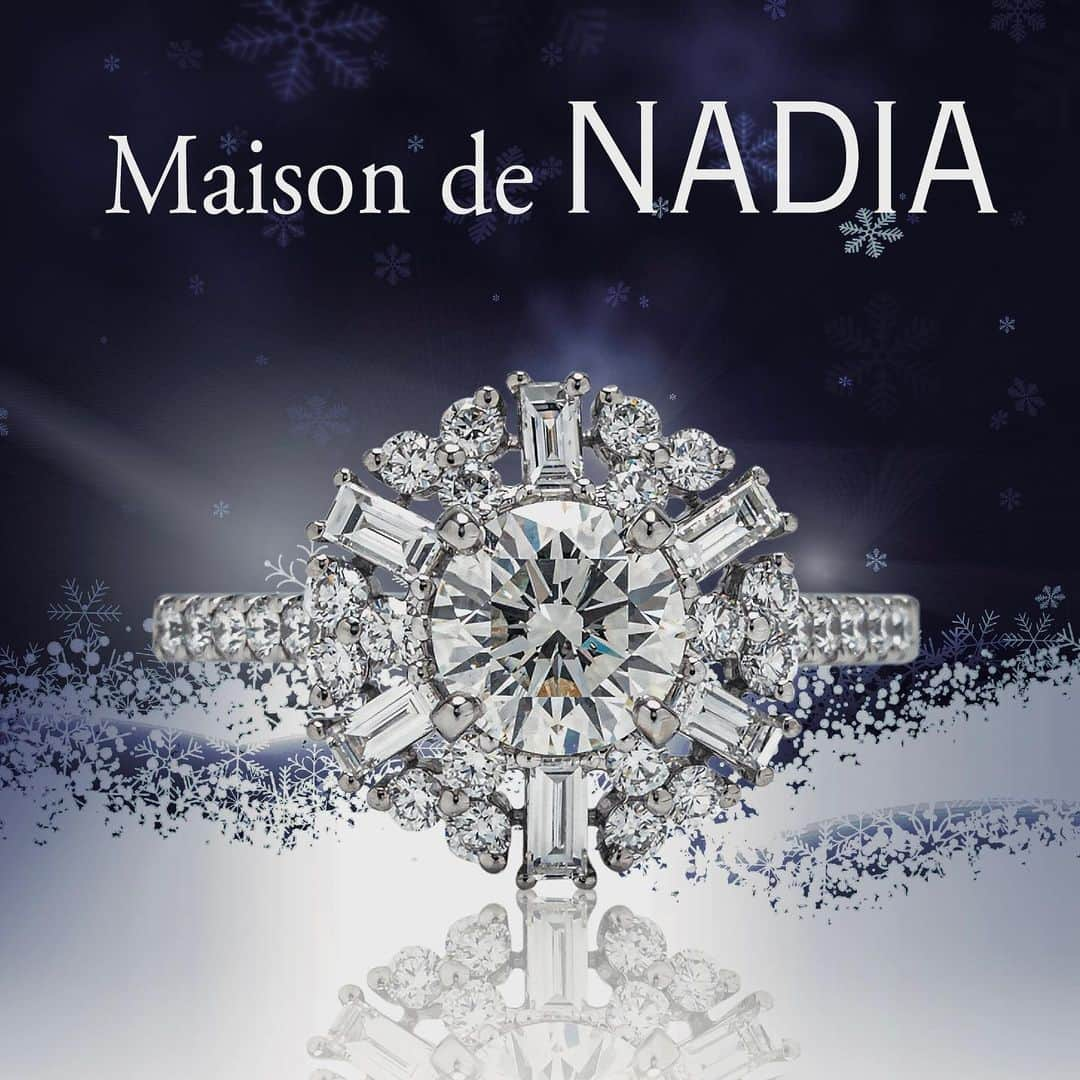 Maison de NADIA （メゾン・ド・ナディア） のインスタグラム：「-Holiday Jewelry- ギフトジュエリー多数入荷しました✨  今年も1年間頑張ったご自分に、ダイヤモンドのご褒美はいかがですか。 印象的で美しいジュエリーは、ご自分も周りの人々も笑顔で包み込む手助けをしてくれます。  PT950ダイヤリング 1.021ct J SI2 VG 0.76ct ¥888,000(税込)  #銀座  #ginza  #銀座シックス  #ginzasix  #メゾンドナディア #maisondenadia  #madeinjapan  #jewelry  #ジュエリー #ダイヤ  #ホリデーコレクション」