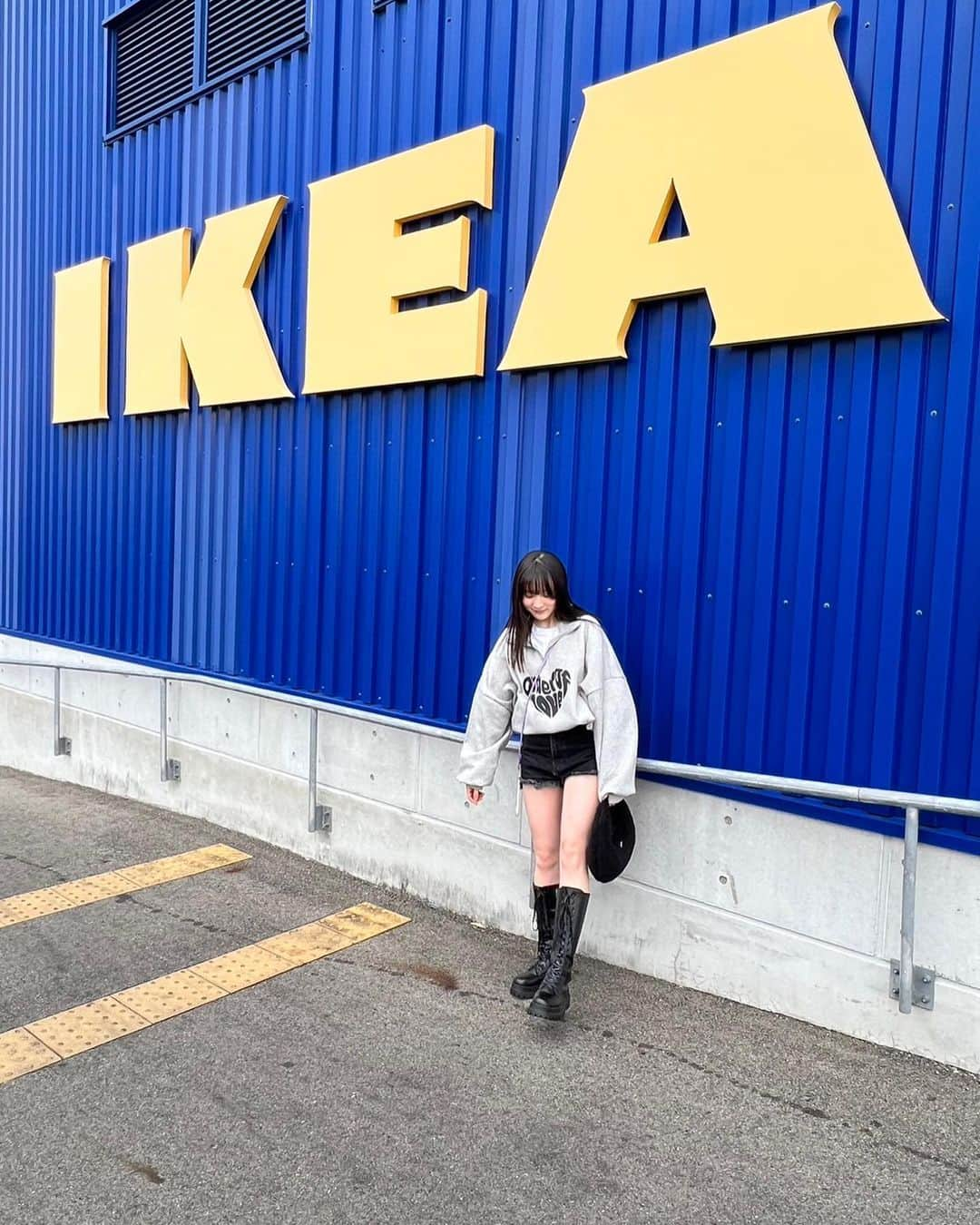 石田結耶さんのインスタグラム写真 - (石田結耶Instagram)「. IKEA🟡   #ootd」12月9日 20時01分 - yuya0507222