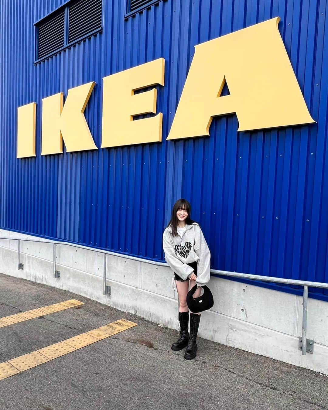 石田結耶さんのインスタグラム写真 - (石田結耶Instagram)「. IKEA🟡   #ootd」12月9日 20時01分 - yuya0507222