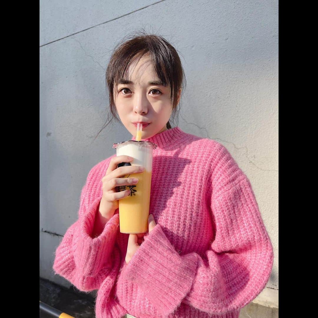 のインスタグラム：「.  ままとおばあちゃんとお散歩してきた🫶🏻😽」