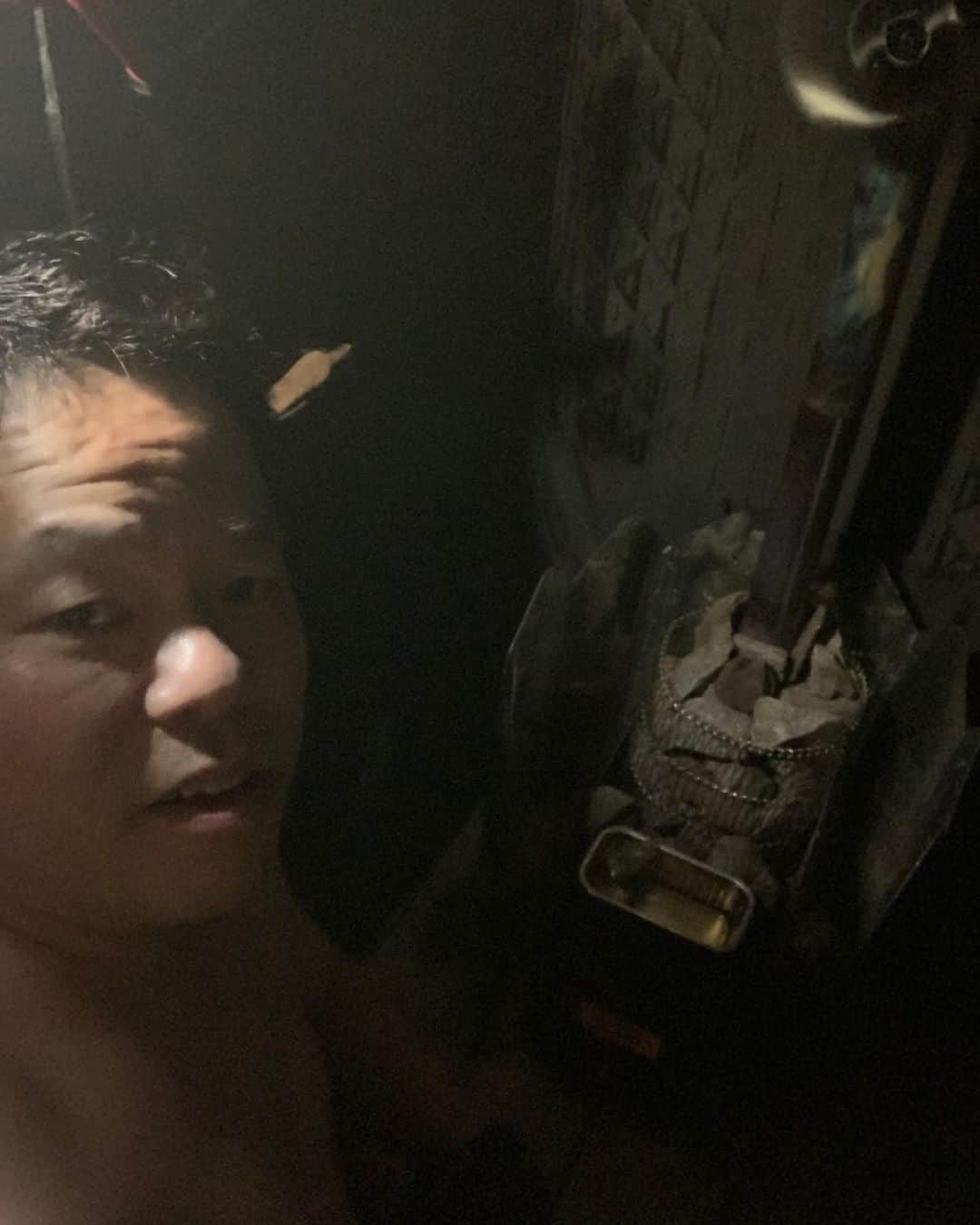 津田篤宏のインスタグラム：「マジサウナさいこう #iesauna ア#ごいごいすー」
