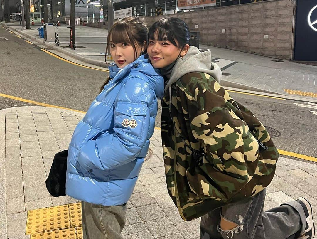 ふくれなさんのインスタグラム写真 - (ふくれなInstagram)「れな&とうあ&ゆぴ🫑で韓国🇰🇷 2人ともおもろすぎて ほうれい線深く刻まれた🥶」12月9日 22時40分 - fukurena