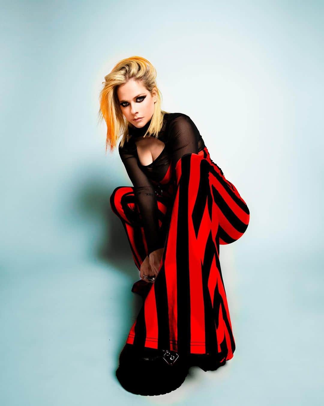 アヴリル・ラヴィーンのインスタグラム：「Our final Killstar X Avril Lavigne collection has landed! ❤️‍🔥 Shop the link in bio!」
