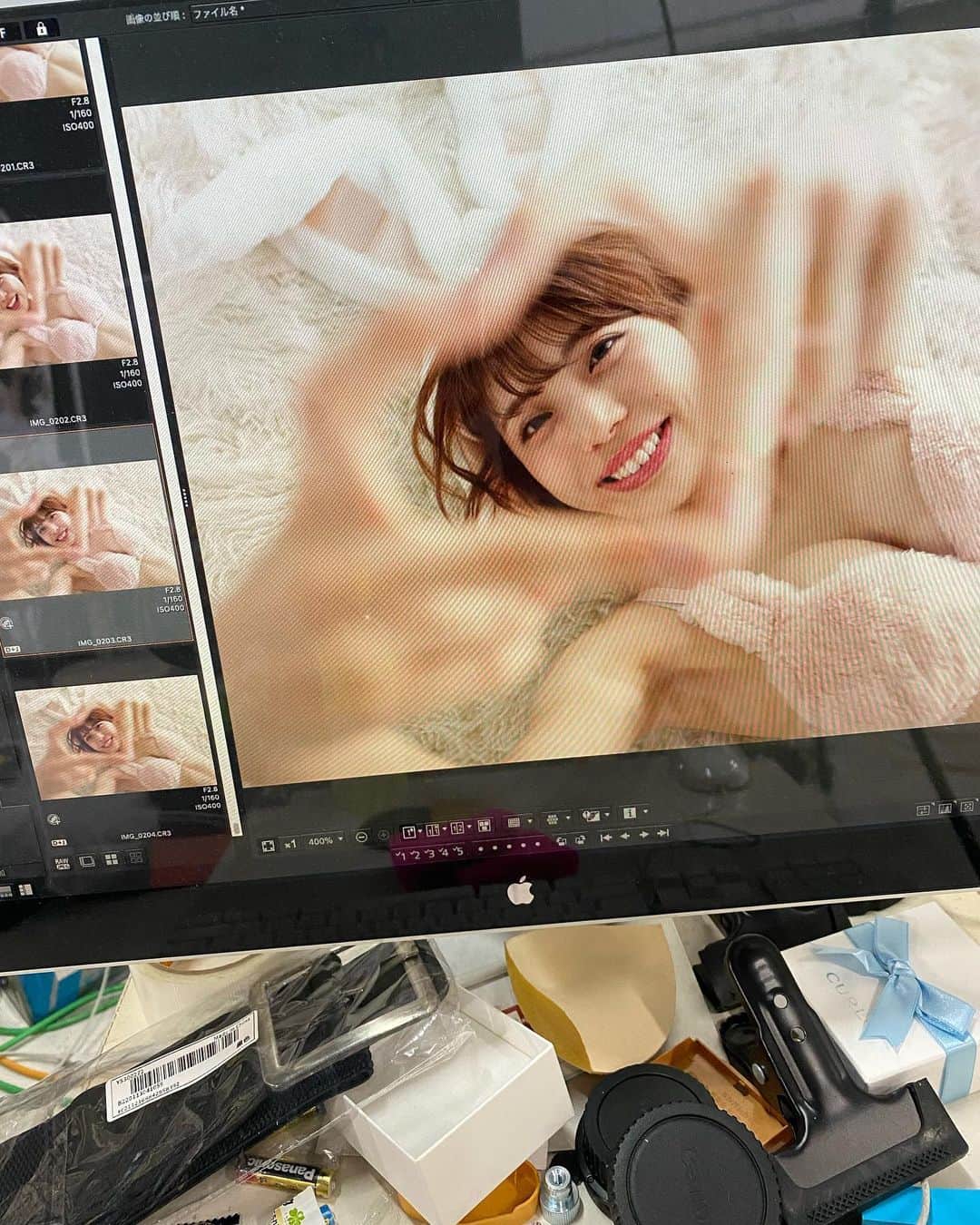 シト山口のインスタグラム：「今日は、なちゅんぱデジタル写真集③の撮影でした( ´ ▽ ` )ﾉ5カットどれも会心の出来です。乞うご期待ヾ(＠°▽°＠)ﾉ❤️  昼からメニエール病で目の前がぐるぐる😵‍💫いろいろとヤバいなぁ〜。  model @0917himawari  hair&make @mariaominami  photo @sito_yamaguchi」