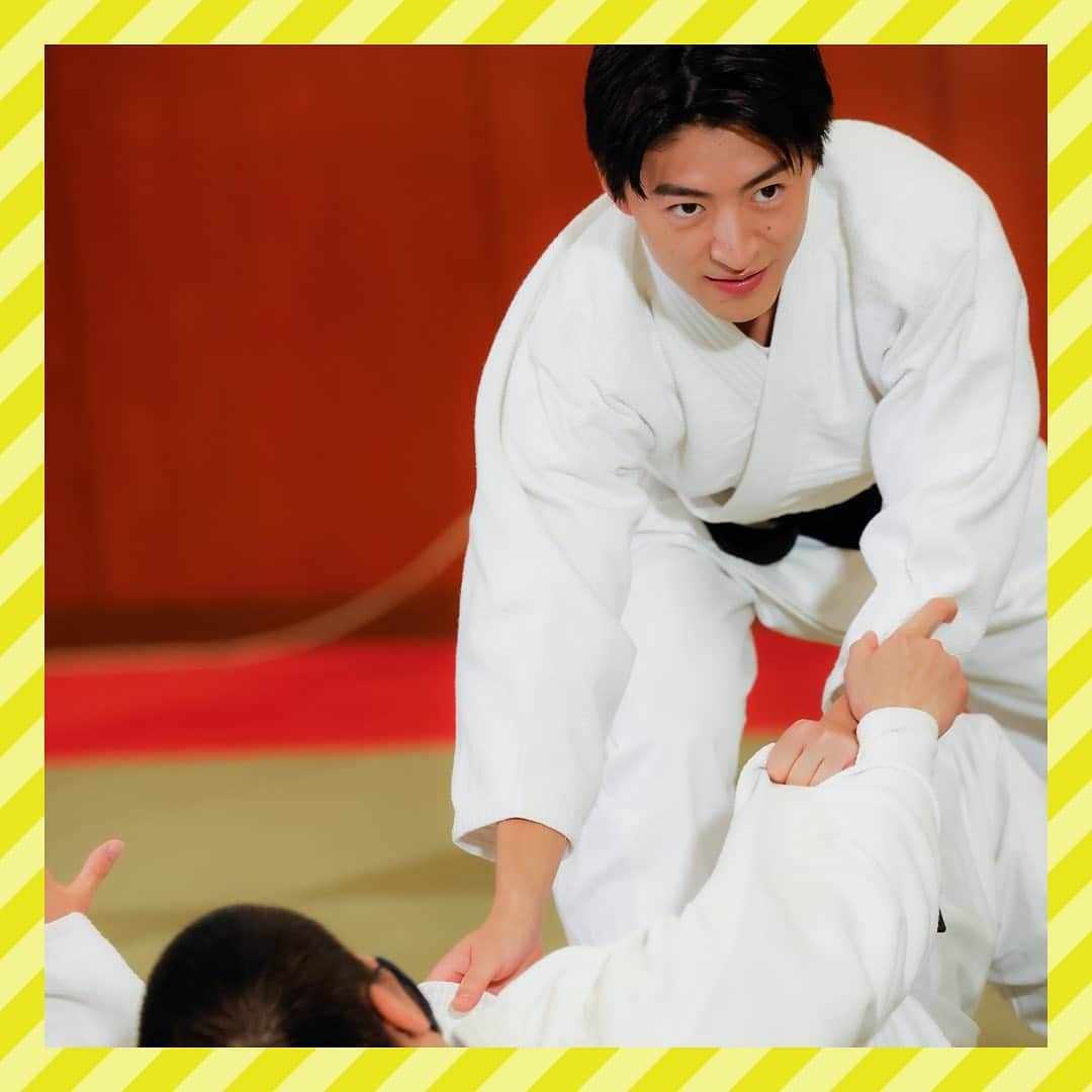 GENERATIONS高校TVのインスタグラム：「コスプレトレカ撮影後編は、見てくれたかな？😊✨ 写真部の生徒達の協力のもと、奇跡の一枚が誕生したよ🎉  今回は、野球部と柔道部の写真を大公開❤️ みんなはどの部活が印象に残ってる？😍 コメントで教えてね♪  #gene高 #ジェネ高 #generations高校tv #gene #generations #ジェネ #ジェネレーションズ #generationsfromexiletribe #ldh #白濱亜嵐 #片寄涼太 #数原龍友 #小森隼 #佐野玲於 #関口メンディーー #中務裕太」