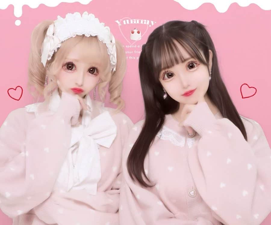SHIORIのインスタグラム：「. . princess melody🎀 . . 新作の可愛いカーディガン ゲットしてきたよ💕💕💕 . . 表参道のアフタヌーンティー 行ってきた🎶🎶 . . #princessmelody #プリメロ #mars #ピンク大好き #ファッション好きな人と繋がりたい #ピンク髪 #黒髪 #ショップ店員 #アイドル #グラビアアイドル #グラドル #可愛い #美人」