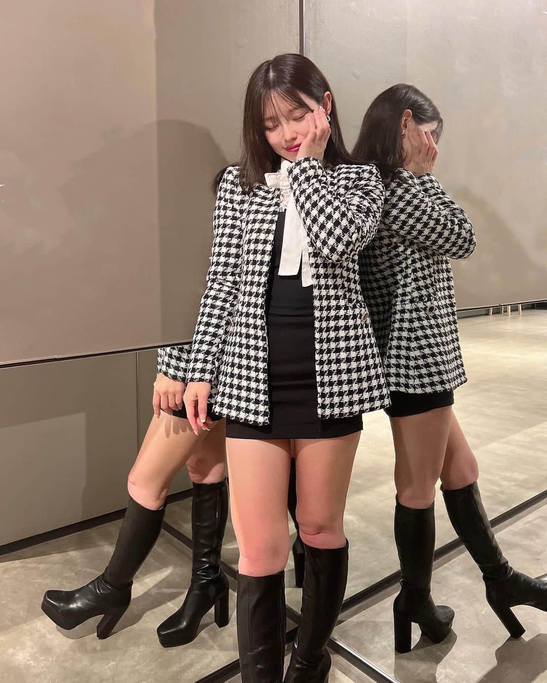 𝗠𝗮𝗶さんのインスタグラム写真 - (𝗠𝗮𝗶Instagram)「🦋🦋  ゴルフのない休日📸 休日は絶対おしゃれして出かけたいんじゃ🥹🤍  でも気づいたら全身ZARAだったって ことよくあるよね？？？？？ （って今日友達と話してた）  今週は悪天候でラウンド中止だったから 来週は行けるといいな⛳️☺️ . . . . . . . . #ゴルフ女子の休日#ディナー #fashion #me」11月16日 22時09分 - mai.golf.214