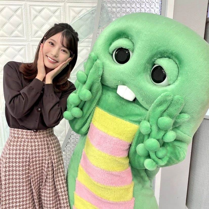 フジテレビ「プライムニュース イブニング」さんのインスタグラム写真 - (フジテレビ「プライムニュース イブニング」Instagram)「あすも関東から西では日差しを感じられそうです。ただ、空気がカラカラになりそうです。 火の取り扱いに注意しましょう。 #ソラよみ #竹俣紅　@benitakemata_official #ガチャピン　@gachapin_official #天気 #お天気 #イット」11月16日 22時19分 - livenews_it