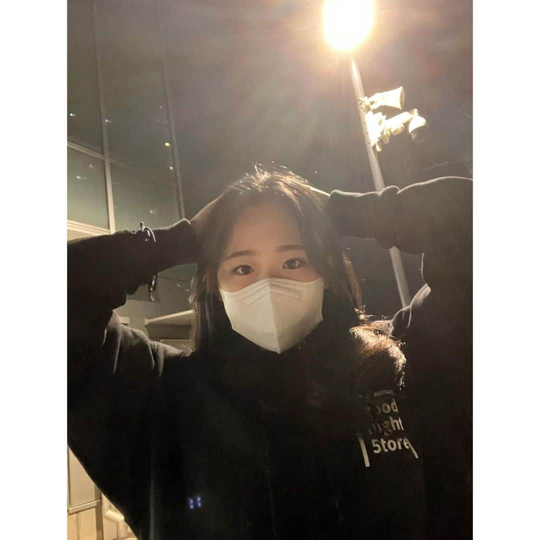 青木祐奈さんのインスタグラム写真 - (青木祐奈Instagram)「・ ・ たまには試合以外の写真も🤭  冬が近づくと、なぜか前髪切りたくなる💇‍♀️  #goodnight5tore」11月16日 22時30分 - yuna_skate